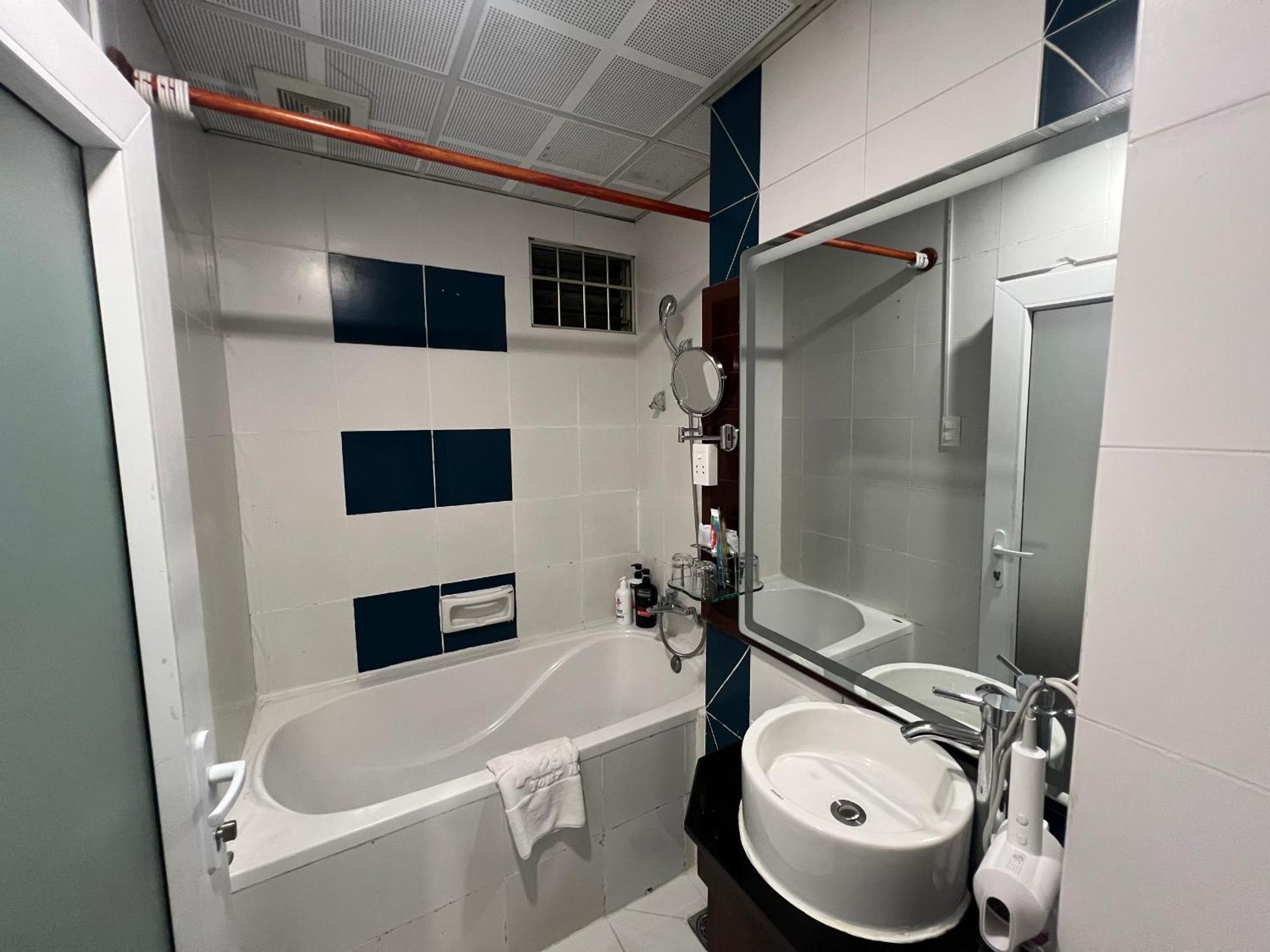 Khách sạn A25 - 20 Bùi Thị Xuân 3*