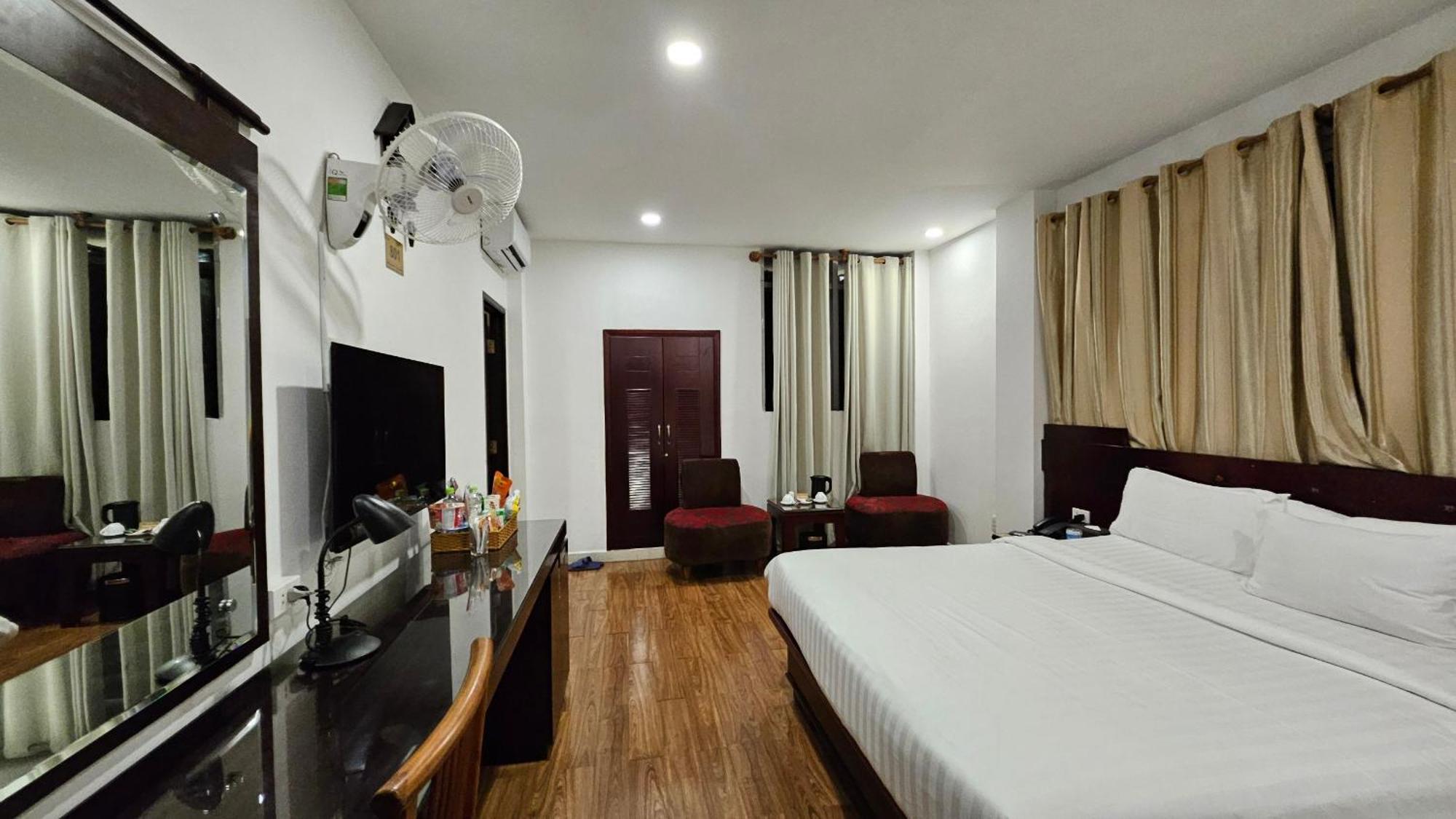 Khách sạn A25 - 20 Bùi Thị Xuân